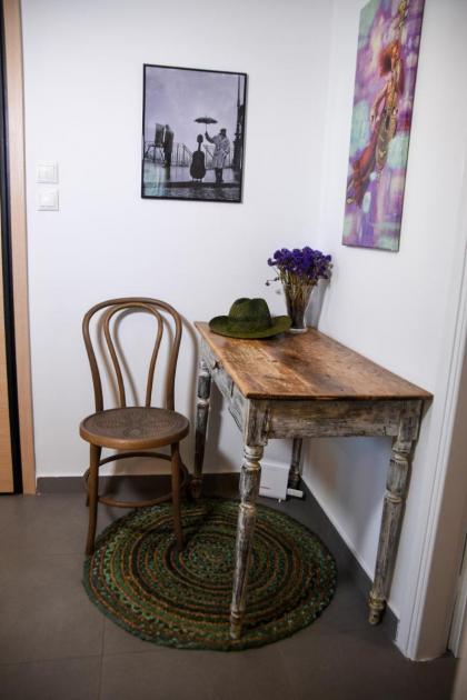 Velvet new apt in Ilissia - image 16
