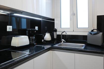 Prime location Athens Exec 2BD Apt by Live&Travel - image 19