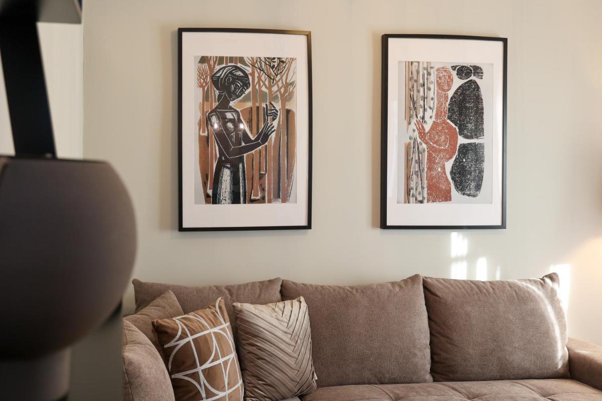 Prime location Athens Exec 2BD Apt by Live&Travel - image 6
