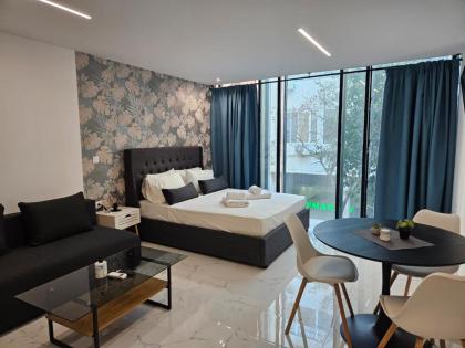 Nikis 20 Suites