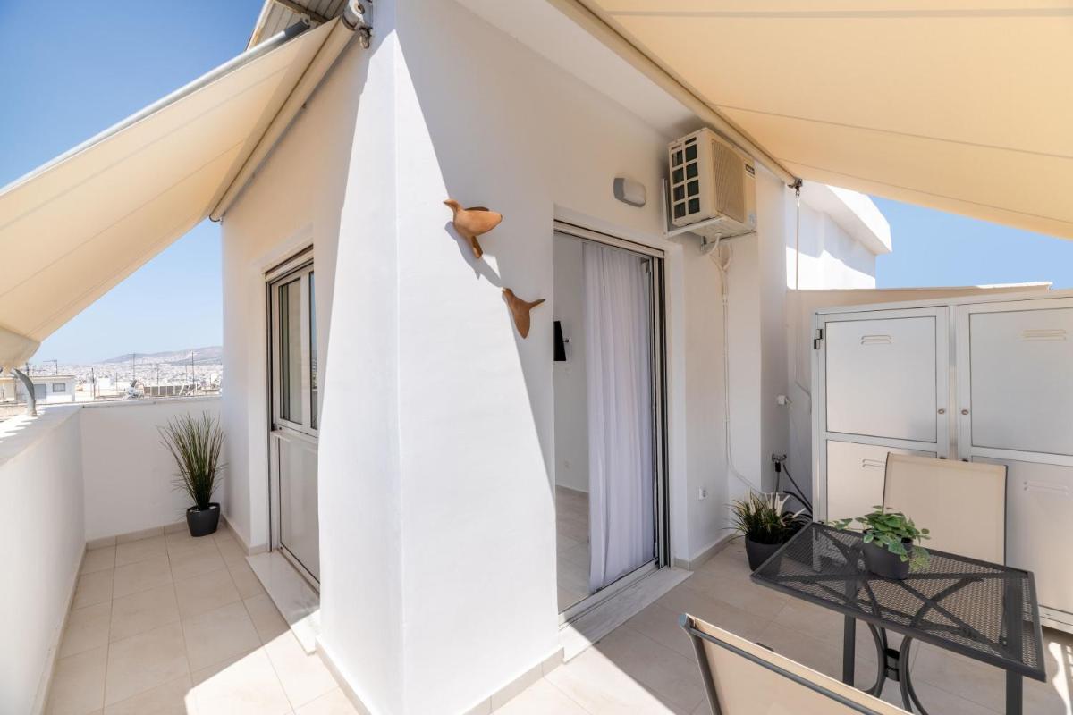 Sunny Topfloor Studio with amazing City-View - main image