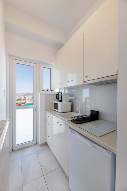 Sunny Topfloor Studio with amazing City-View - image 9