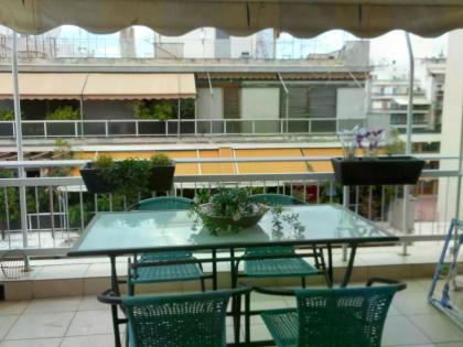 Snug apartment in Athena with veranda - image 6