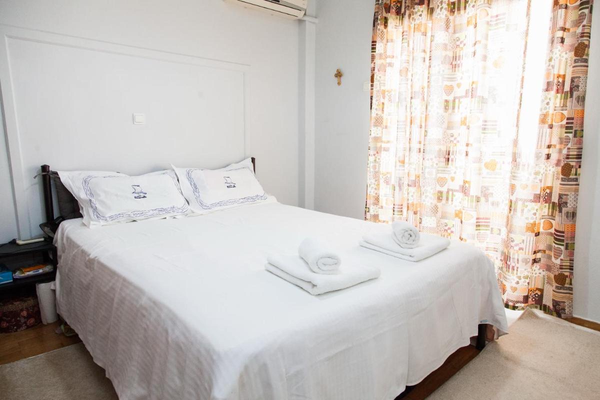 Gorgeous New Apt in Neos Kosmos - image 2