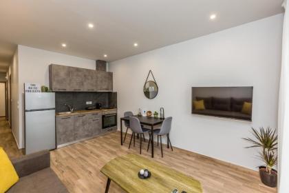 Raise Athens Metro Apartments - image 10
