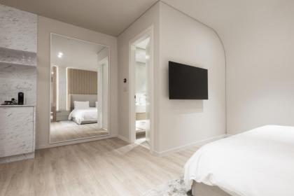 Nur Aparthotel Athens - image 11