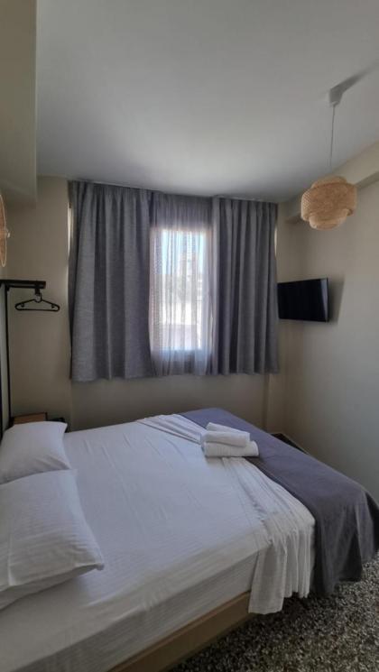 7ATHENS - image 11