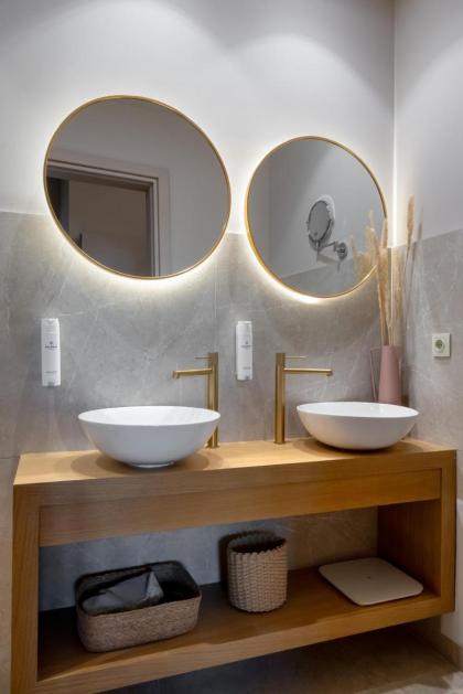 Numa Suites & Lofts Athens - image 11