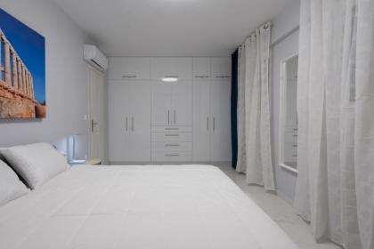 New modern semi basement - image 3