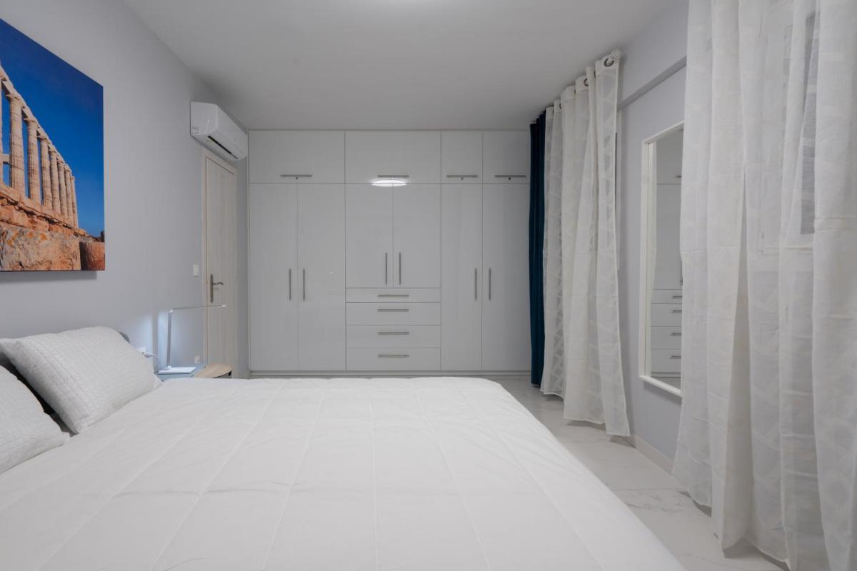 New modern semi basement - image 3