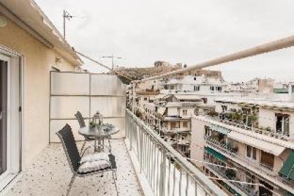 Acropolis View Charming Loft - image 9