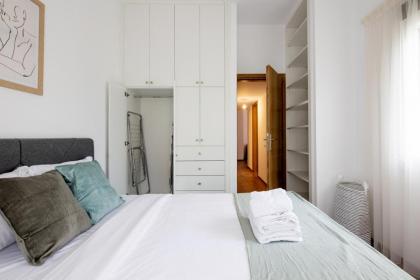 Alex 2 Bedroom Apartment in Athens - image 6