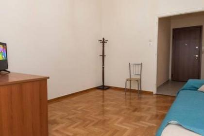 City Center Simple Apartment Stay - image 10