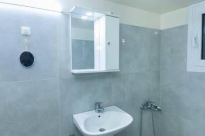 City Center Simple Apartment Stay - image 14