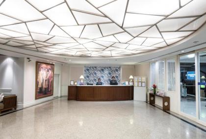 Grand China Hotel - image 15