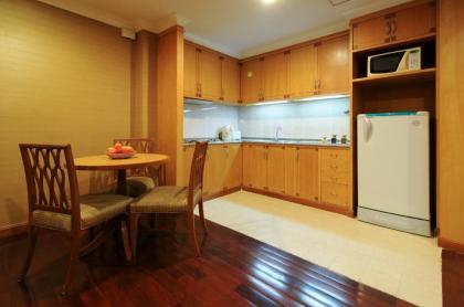 Admiral Suites Bangkok by Compass Hospitality - image 11