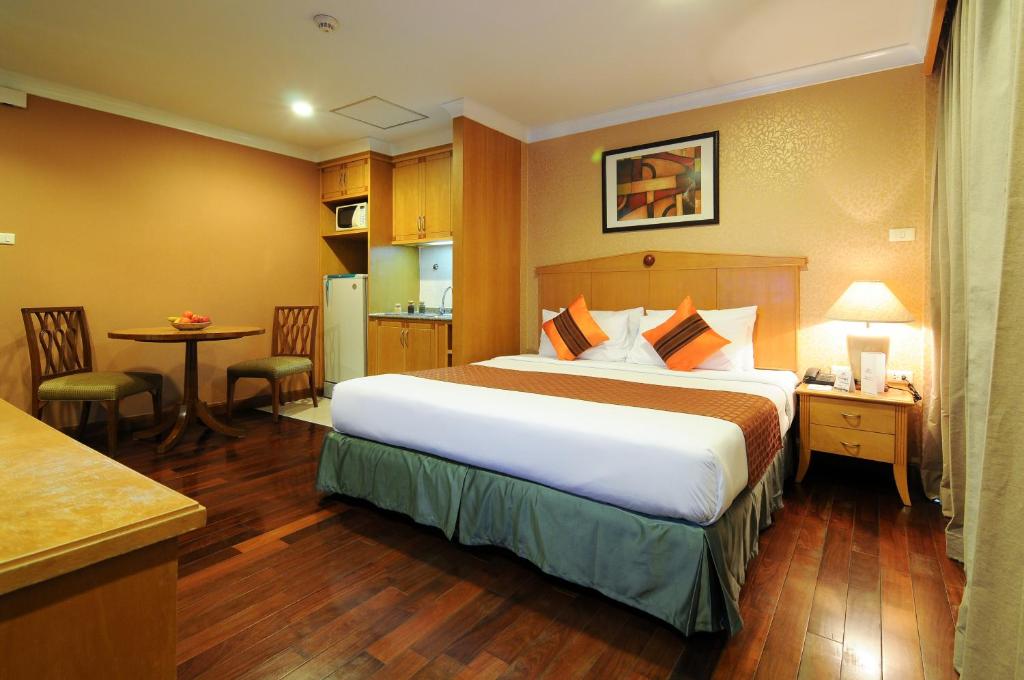 Admiral Suites Bangkok by Compass Hospitality - image 7
