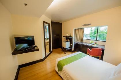 The Seasons Bangkok Huamark Hotel - image 16