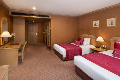 Prince Palace Hotel - image 10