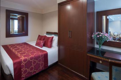 Prince Palace Hotel - image 12
