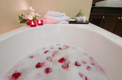 Grand Mercure Bangkok Asoke Residence - image 9