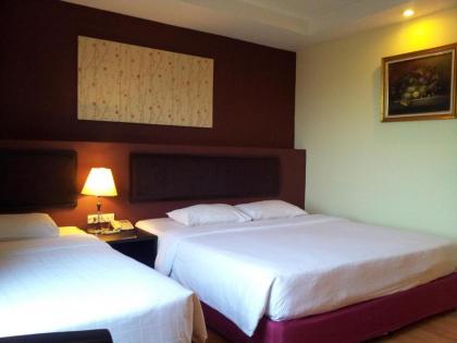 Atrium Boutique Resort - image 2