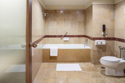 Baiyoke Sky Hotel - image 19