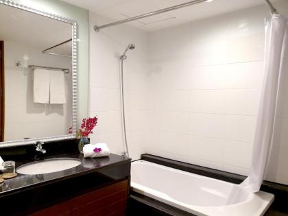 Furamaxclusive Sathorn Hotel Bangkok - image 14