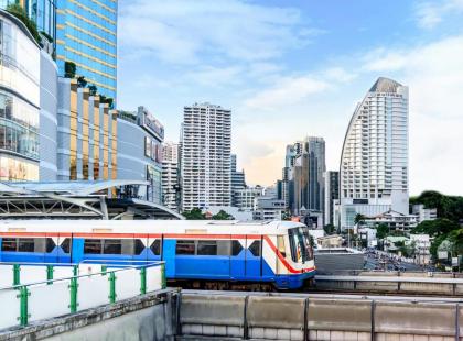 Hilton Bangkok Grande Asoke - image 3