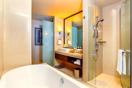 Hilton Bangkok Grande Asoke - image 8