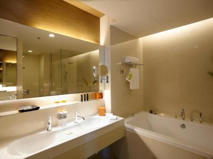 Pullman Bangkok King Power - image 9
