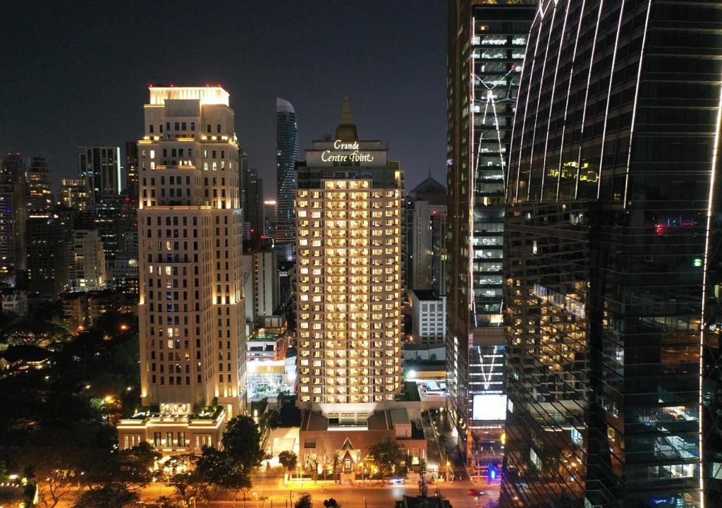 Grande Centre Point Hotel Ploenchit - main image