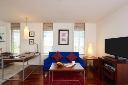 Triple Two Silom - image 14