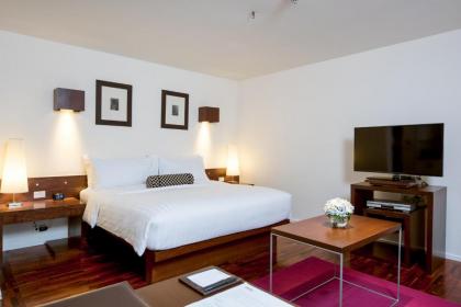 Triple Two Silom - image 18