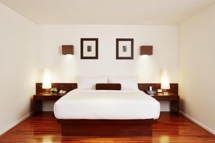 Triple Two Silom - image 19