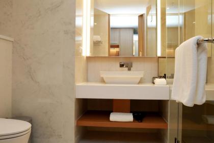 Miracle Grand Convention Hotel - image 6
