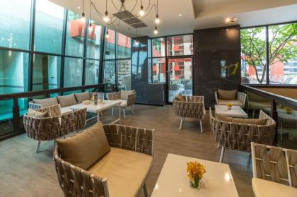 Bandara Suites Silom - image 17