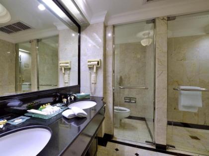 Evergreen Laurel Hotel Bangkok - image 3
