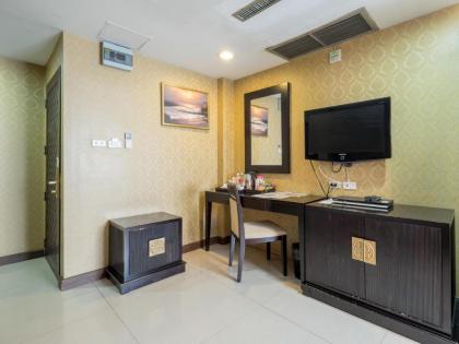 Grand Lucky Hotel - image 12
