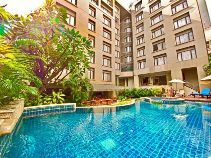 Silom Serene Hotel - image 1
