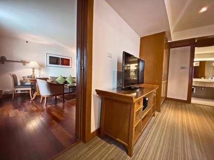 Silom Serene Hotel - image 18