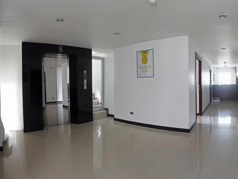 Icheck Inn Mayfair Pratunam - image 3