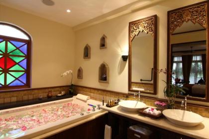 Ariyasomvilla Hotel - image 12
