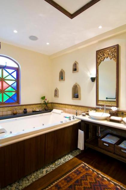 Ariyasomvilla Hotel - image 18