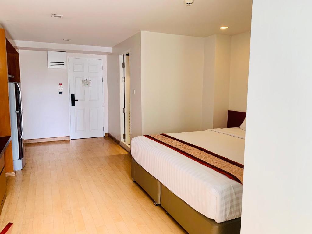 I Residence Hotel Sathorn (SHA Plus) - image 3