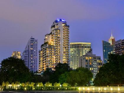 Centre Point Sukhumvit Soi 10 - image 1