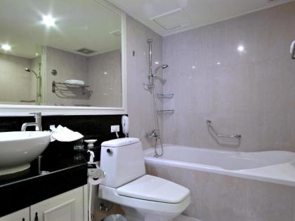 Centre Point Sukhumvit Soi 10 - image 19