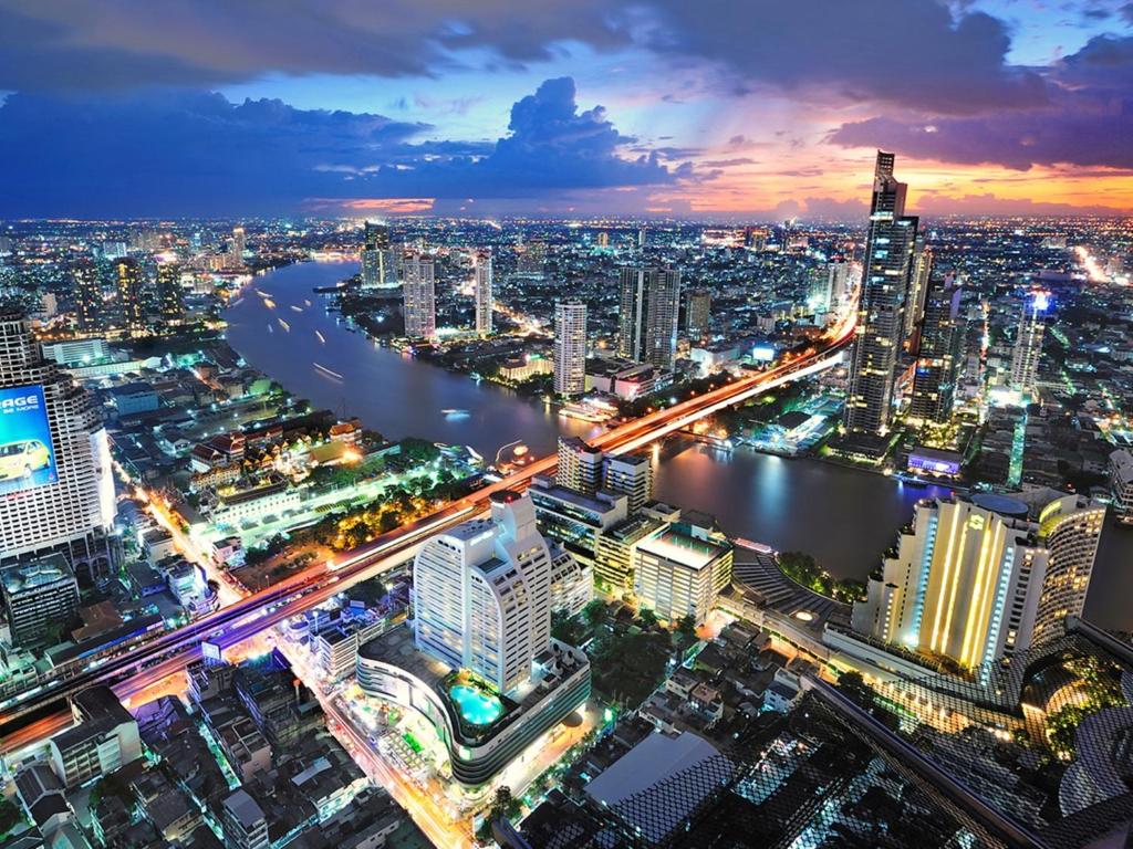 Centre Point Silom - main image
