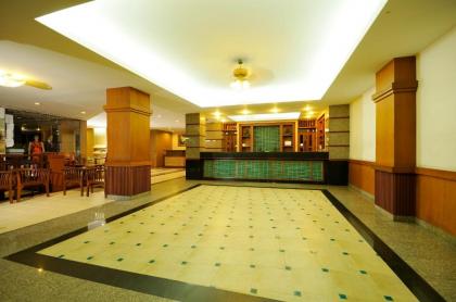 Rambuttri Village Inn & Plaza - image 3