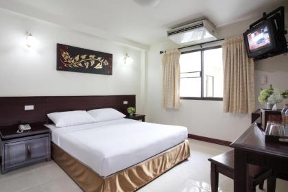Rambuttri Village Inn & Plaza - image 5